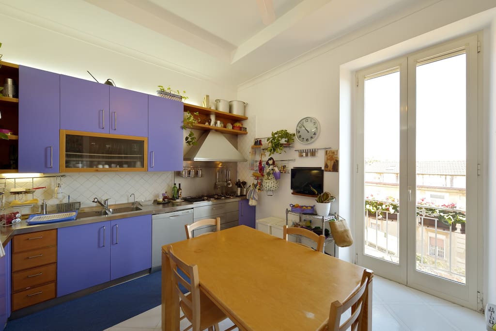 Cucina completamente attrezzata- Full equipped kitchen