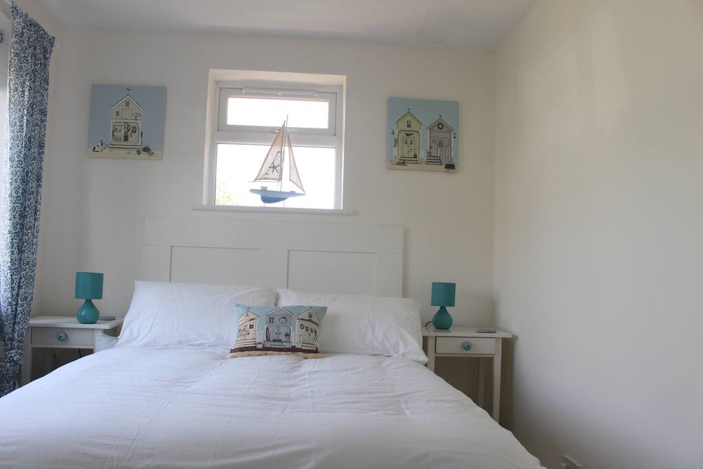 Ground floor bedroom Double bed.
