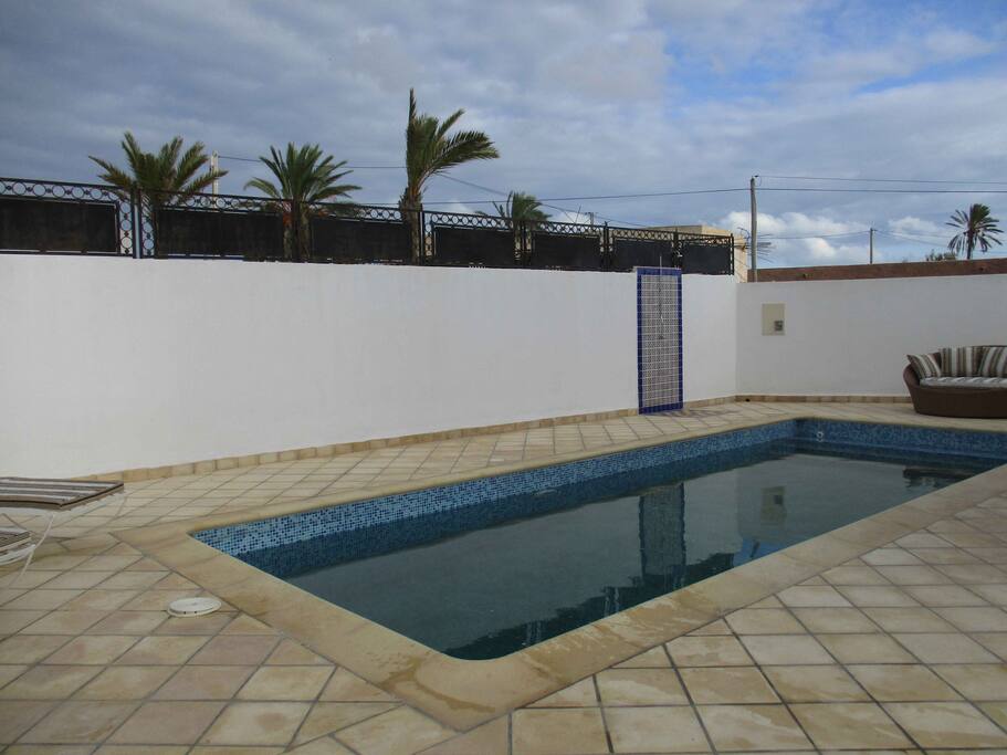 Piscine avec douche piscine
