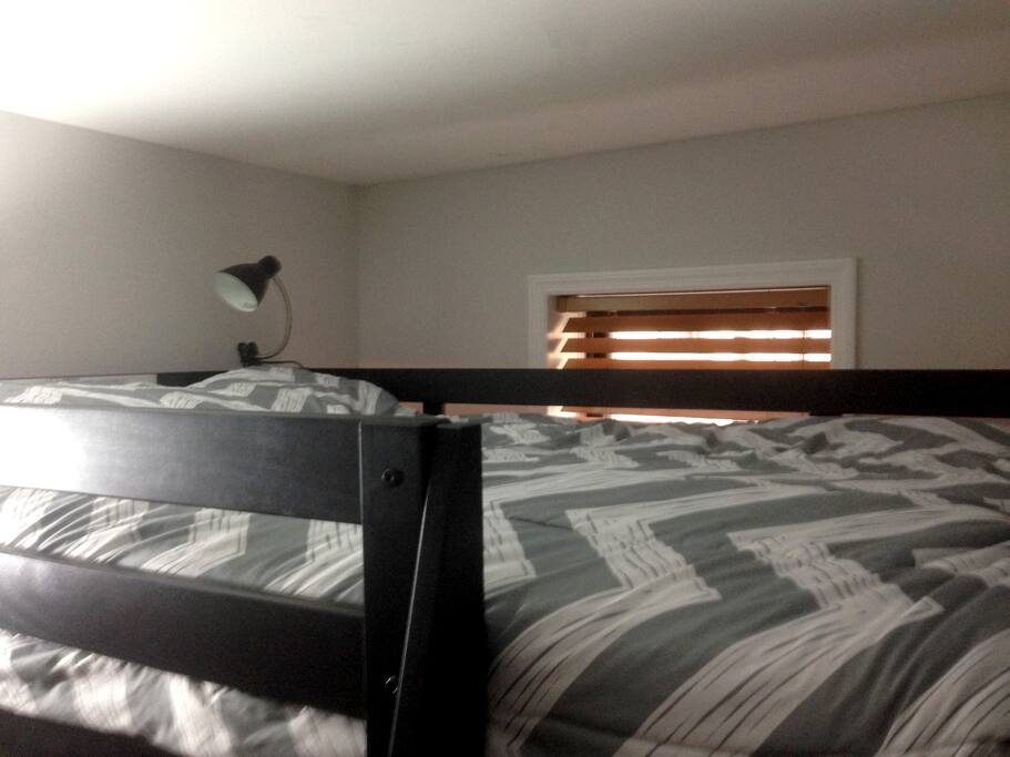 Full size bed with fresh sheets & 4 pillows!
