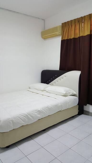 No 2 Bedroom - Air Condition