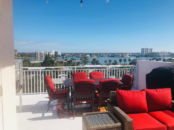 Beautiful Townhome with Private Rooftop & Hot tub - Condominiums for ... - High-Rise Luxury Townhouses With Private Hot Tubs On The Rooftop