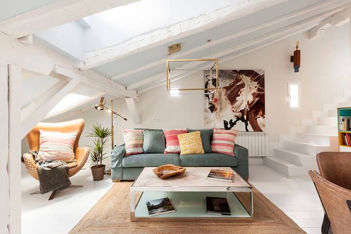 Great 2 bdrms apartment in the city center. 4B. gallery image 2