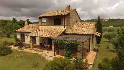 Beautiful stone country house in Umbria