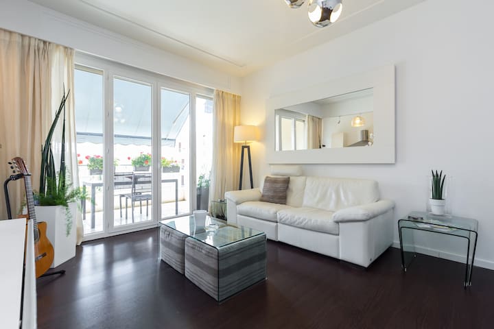 NEW!Grand et lumineux F2 au Port, Clim et Terrasse