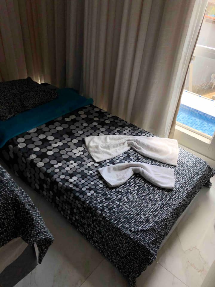 غرفة النوم 1