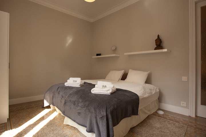 Beautiful apartment to Enjoy the real Barcelona