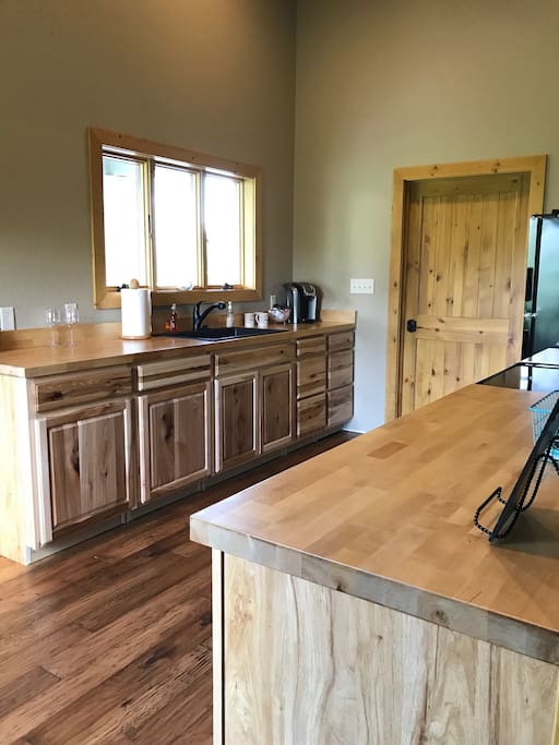 New added full kitchen!