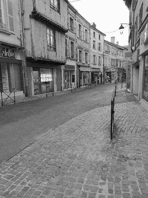 At the Chanteloup billot