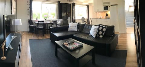 Cosy & Fun guesthouse 2min walk to train