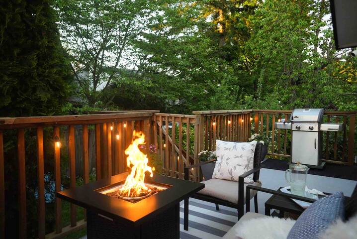 Iconic Commercial Drive: Steps to Skytrain & Fun! gallery image 2