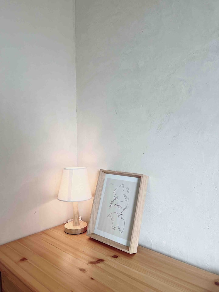 שולחן באדסייד