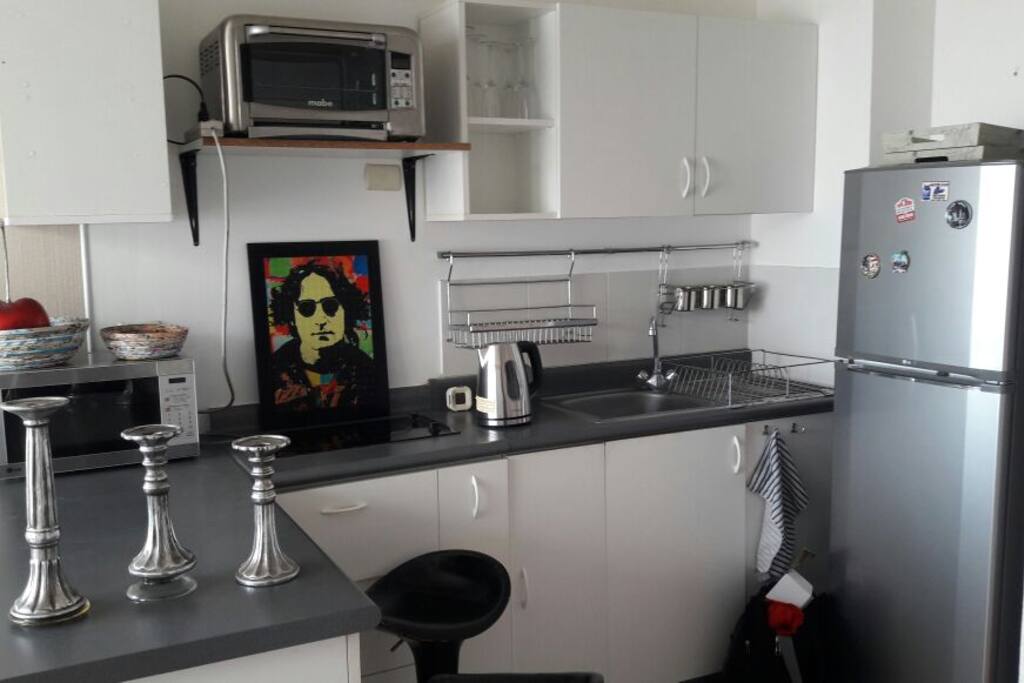 Área de cocina full equipada