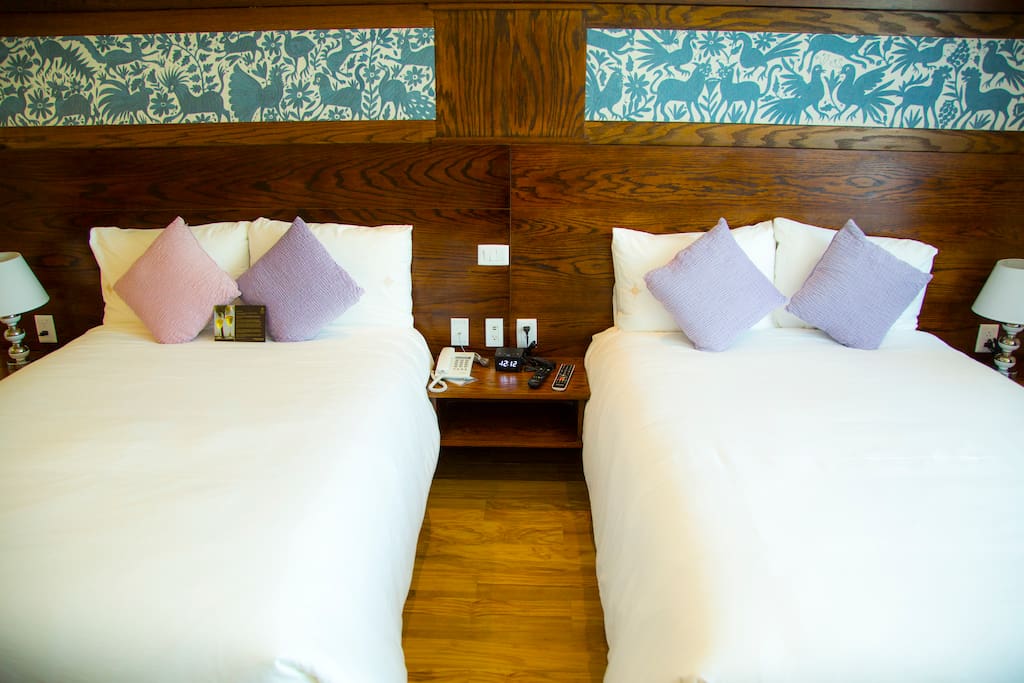Twin Queen beds.