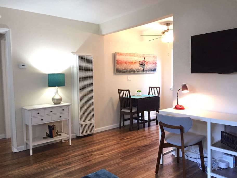 Entry table, Workstation, and 40" HDTV w/Roku and Netflix