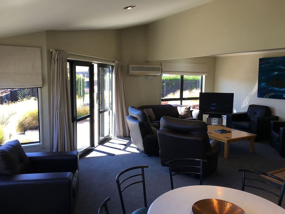 Large open living with heat pump,large TV,
