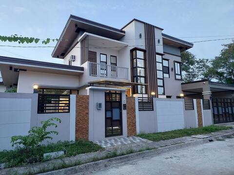 Zooey Bacolod House