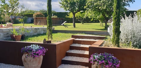 Charming cottage-orchard side-La cour joyeuse- Drôme