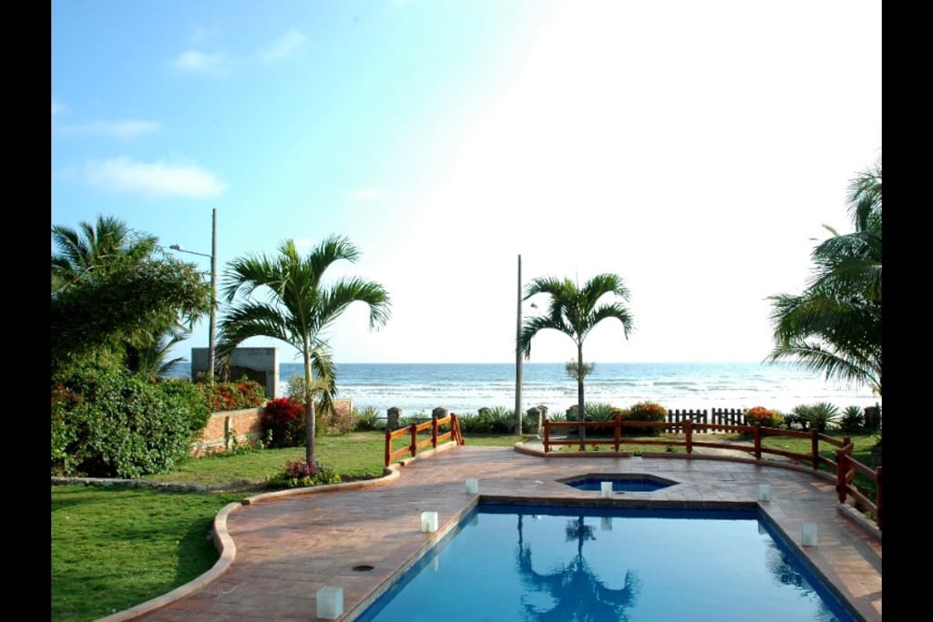 Pool & outdoor hot tub