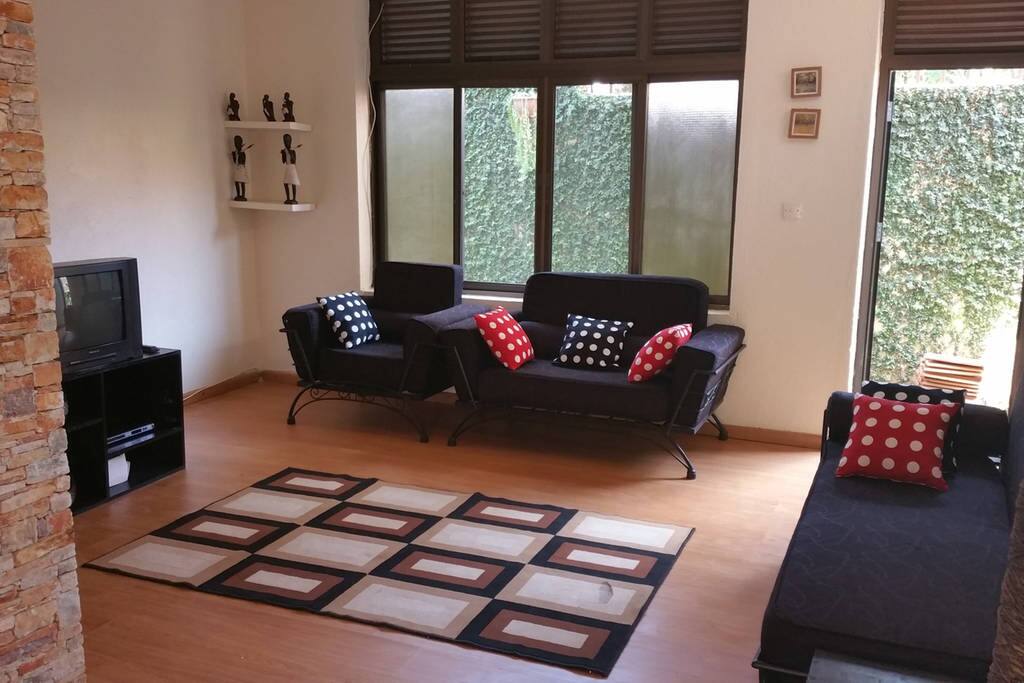 Second Lounge