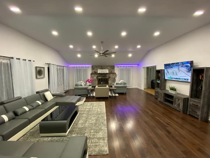 Belleayre GrandHouse 6 BRs w/Hot tub/Sauna/Game RM