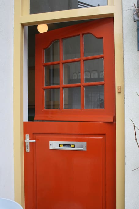 Private entrance, farmer's door at apartment Zon
