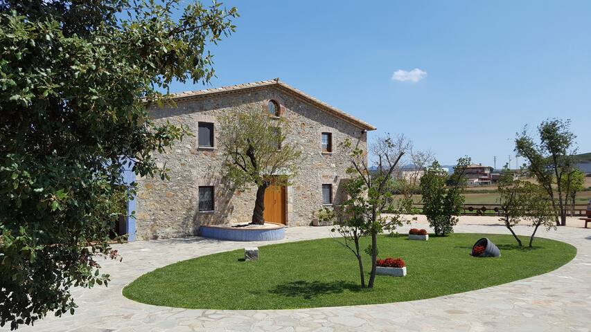 Masia a Llagostera per grups – Can Cateura gallery image 2