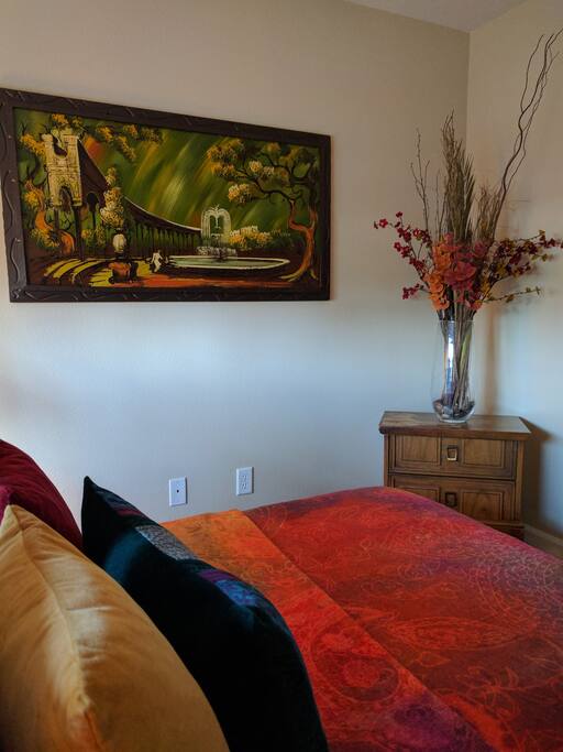 The guest room continued