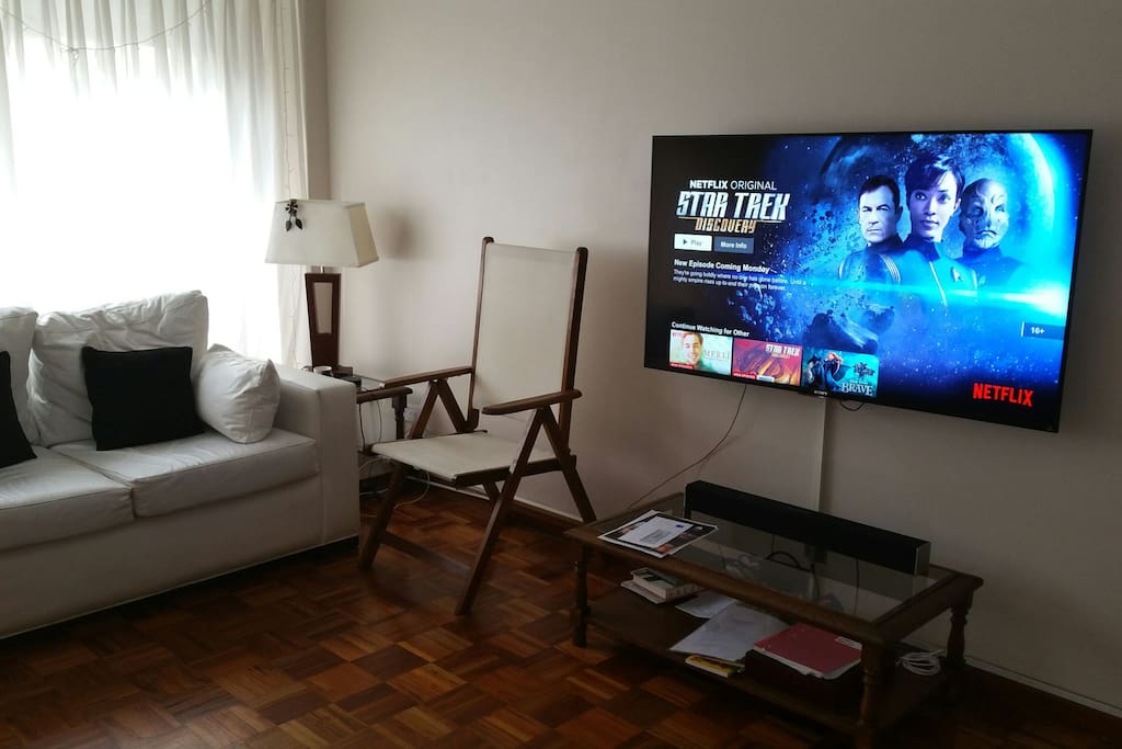55 inches tv with cable