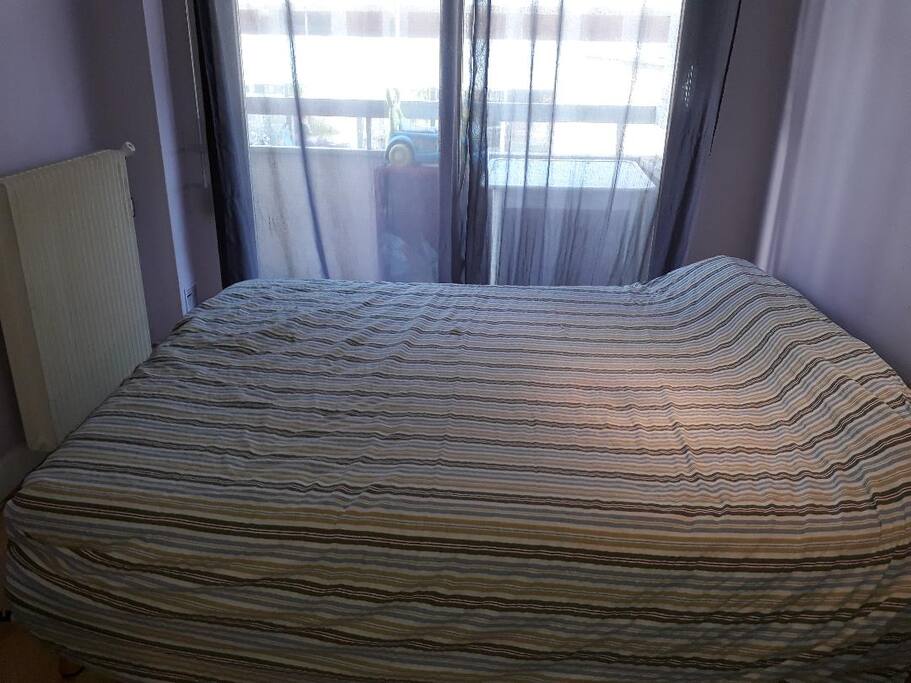 Chambre 1 avec un lit 2 places