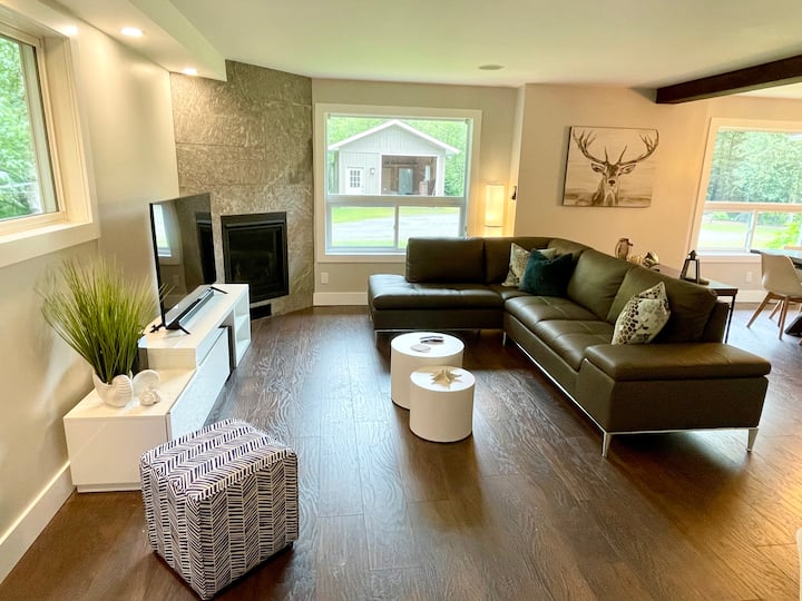 Luxury Ranch Bungalow On Hutcheson Beach Road - Huntsville
