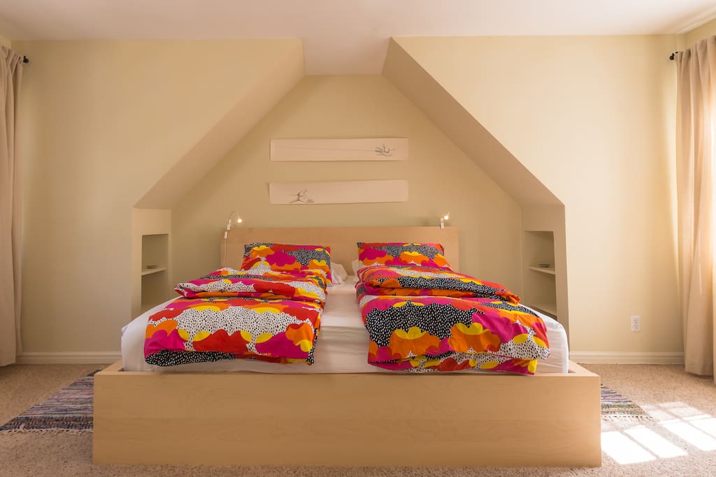 King size bed.