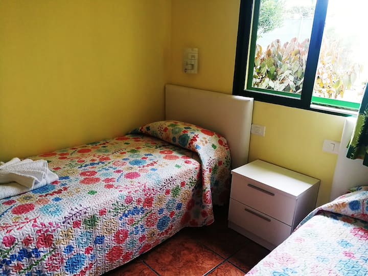 غرفة النوم 2