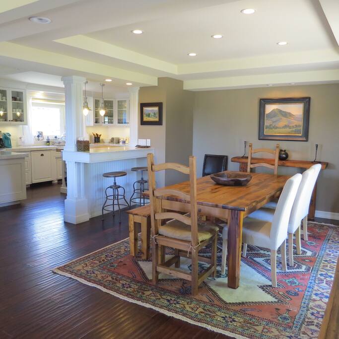 Dining & Kitchen