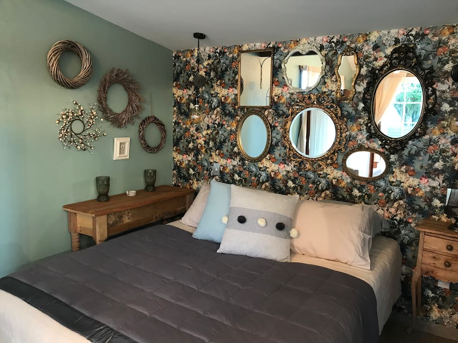 Queen size bed