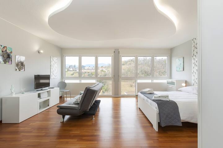 Bright studio apartment next to Ludes (FAGGI 21)