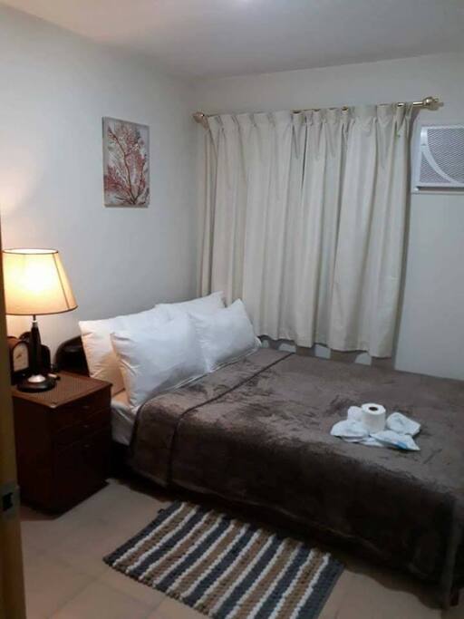 The picture of the first bedroom