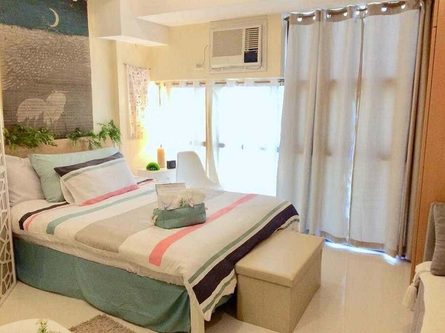 A bright and charming fully furnished apartment with hints of modern Japanese decor
是非まるでご自分の家にいるかのようにくつろいでお過ごしください。