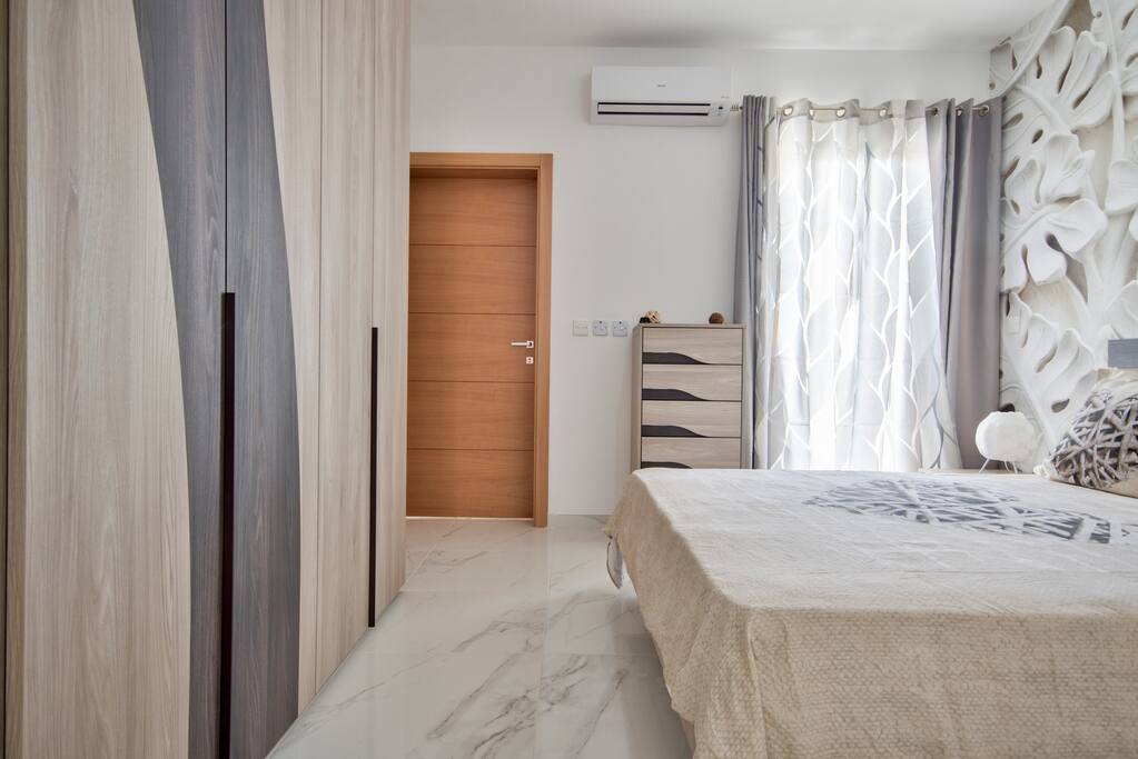 Camera da Letto Matrimoniale "White Flowers"