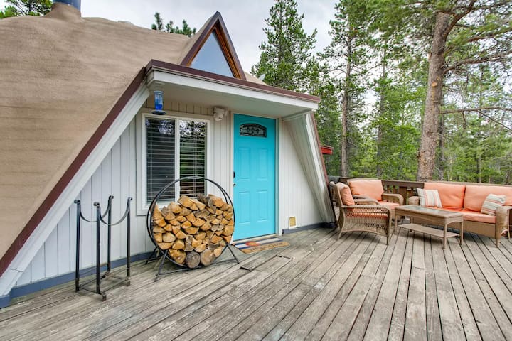Incredibly Unique Geodesic Dome w/  Great Kitchen