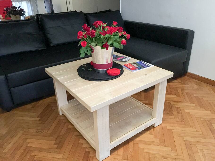 Table du salon.
