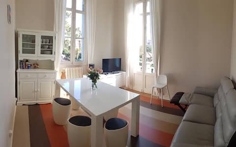 Top performing Airbnb: Arcachon 2-bedroom apartment 53 m2 in Arcachon