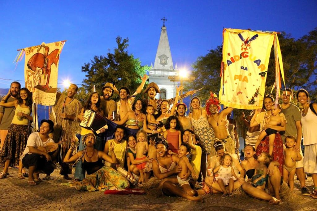 Um dos eventos que ocorrem no largo da Neves praça próxima.