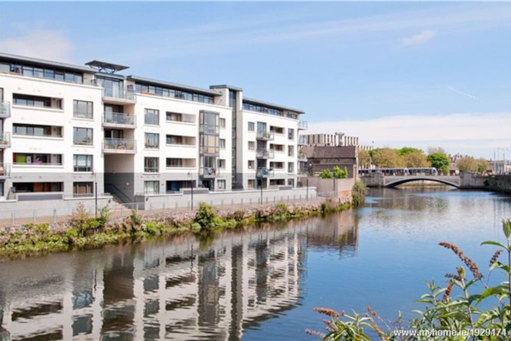Apartment Complex beside Heuston Station - River Liffey Side