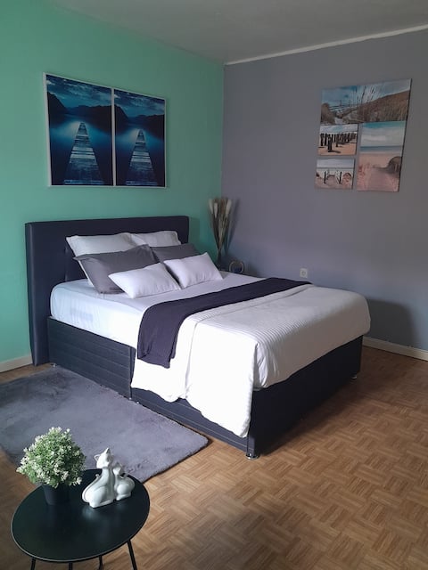 large bedroom, private bathroom