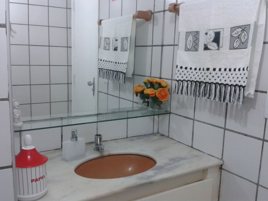 BANHEIRO SOCIAL