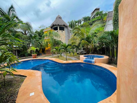 Top Airbnb: “CASA DE LAS PALMAS” with a POOL! in San Blas