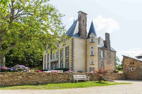 Rent your own french Château, with pool.
