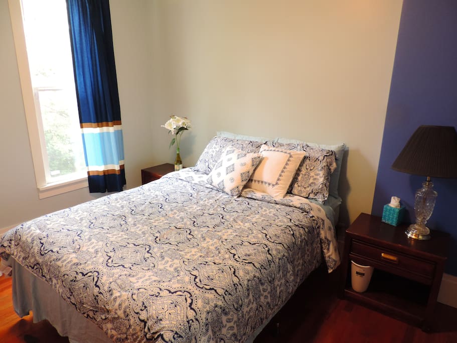 Cozy Queen Bedroom