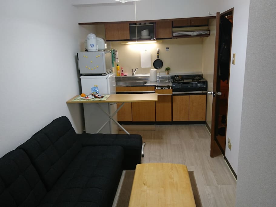 Convenient living and kitchen area